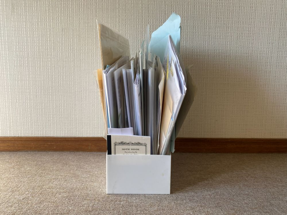 ミニマリスト、3年ぶりに書類の断捨離をする|捨て方は?捨てるか迷ったらどうする?